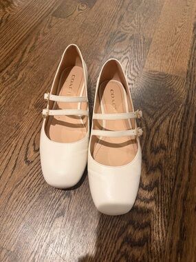 Coach Whitley Mary Jane Shoes white/crean